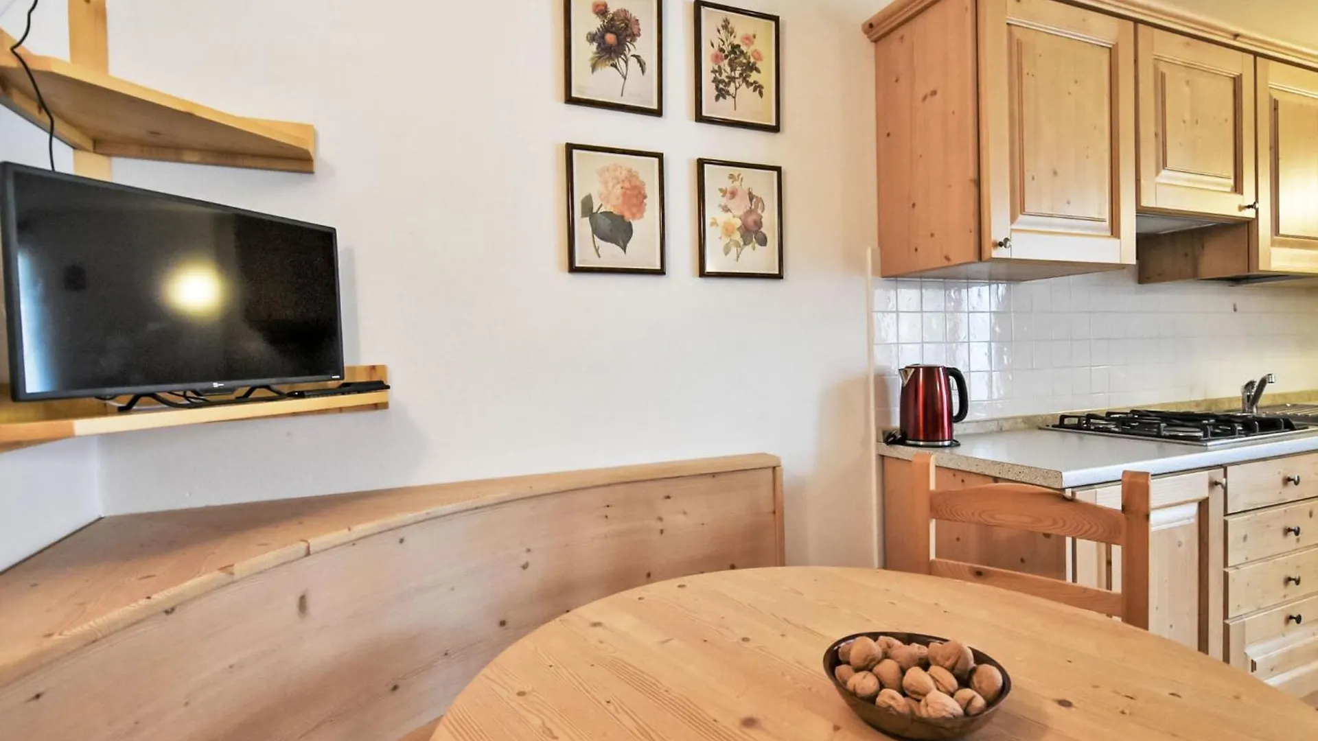 Apartment Giglio Apartment By Interhome Madesimo Italy