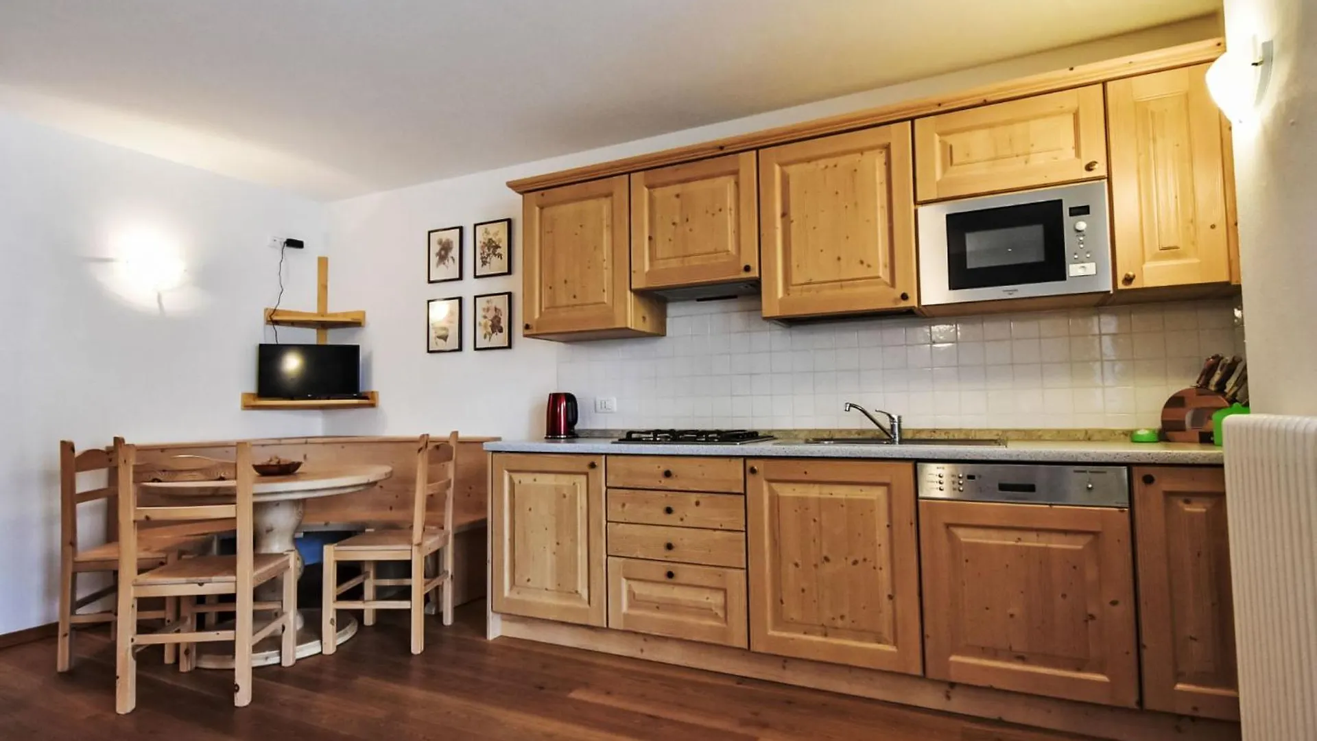 Apartment Giglio Apartment By Interhome Madesimo