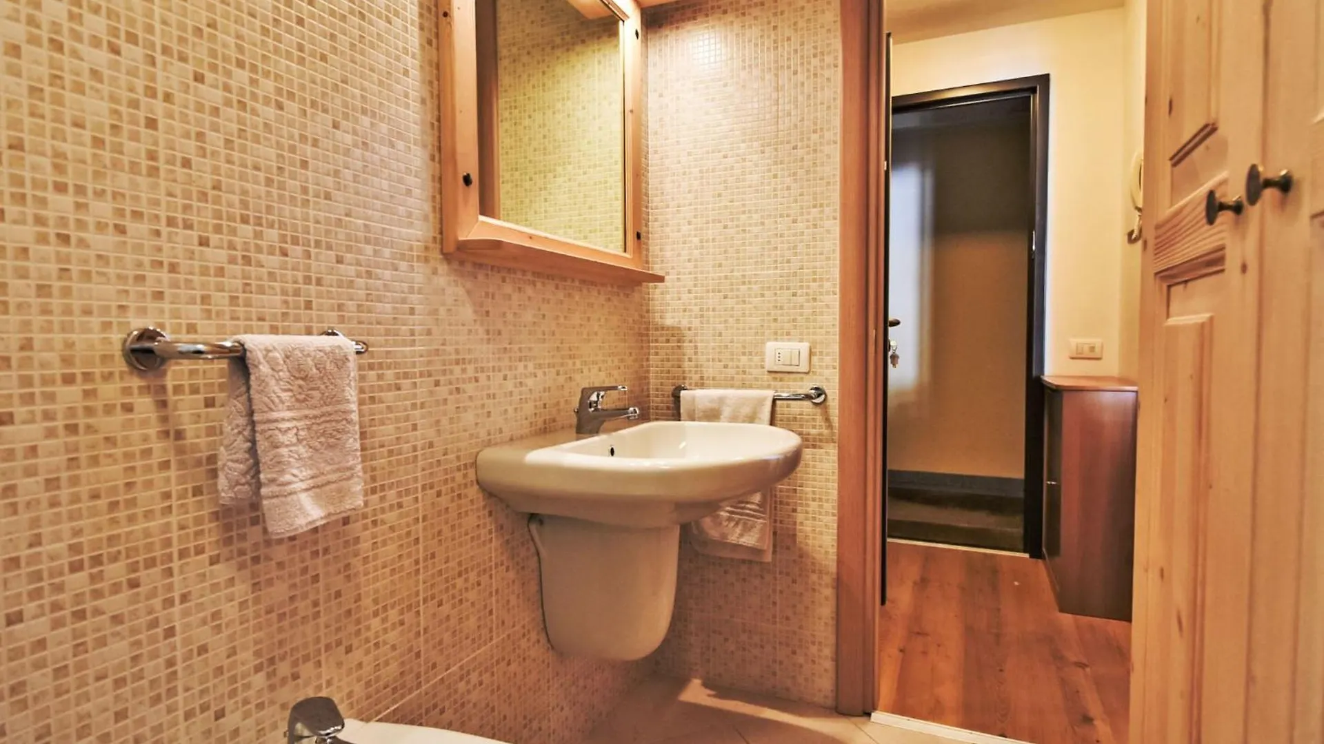 Apartment Giglio Apartment By Interhome Мадезимо Италия